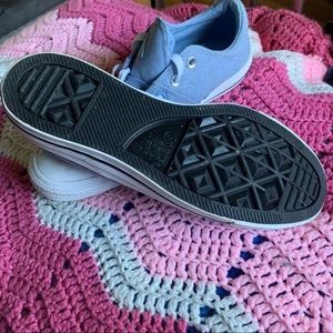 Converse Women’s Size 10
